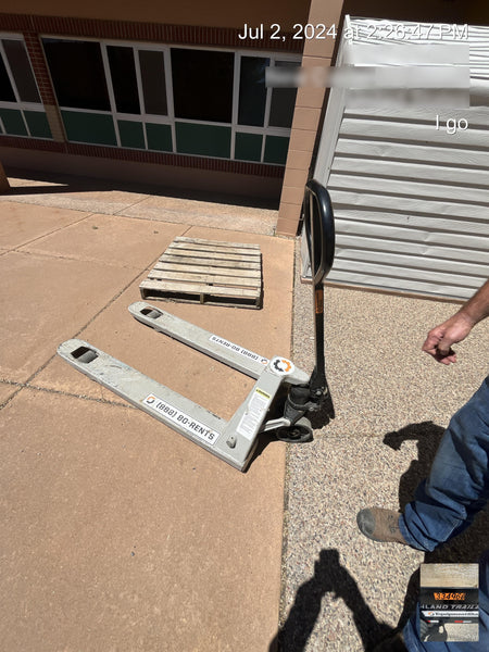 2022 STRONGWAY 4400 lb Pallet Jack