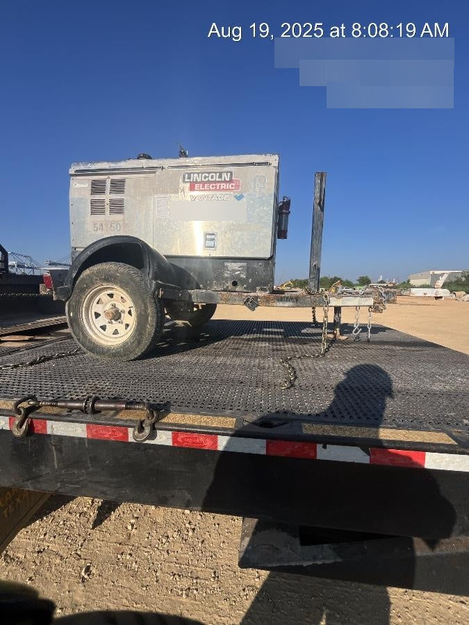 2019 Lincoln Electric Vantage 322 Welder Ready-Pak 3, Two wheel trailer, Fender and Light kit, Cable Rack