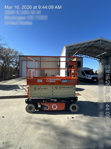 2022 JLG ES3246