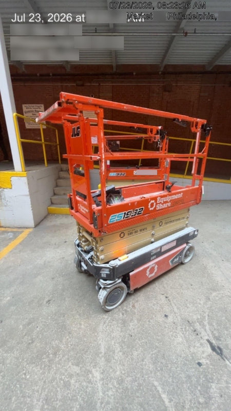 2022 JLG ES1932