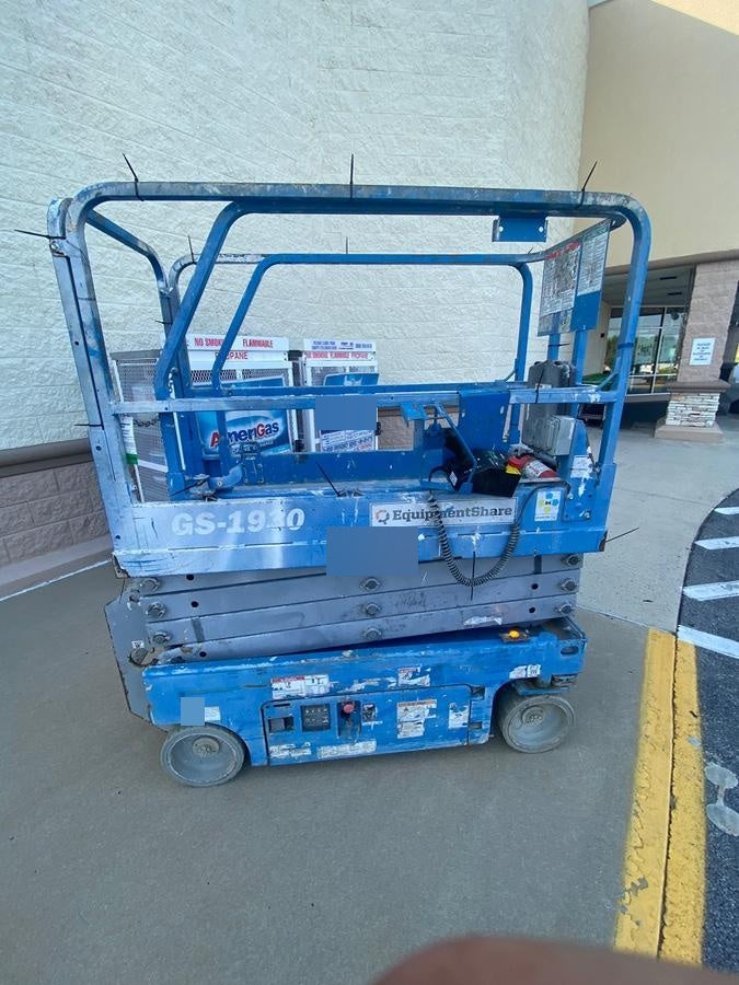 2019 Genie GS-1930 Fixed Rails with Chain Entry