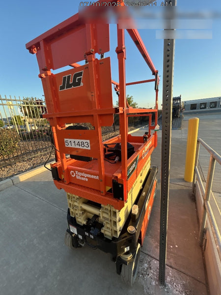 2025 JLG ES1932