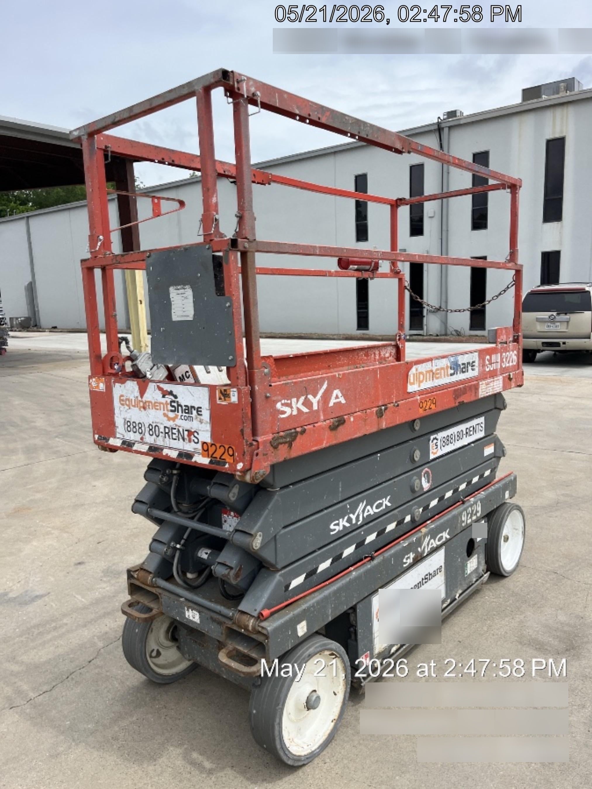 2018 Skyjack SJIII-3226 Skyjack SJIII3226 Scissor Lift w/Trojan Batteries