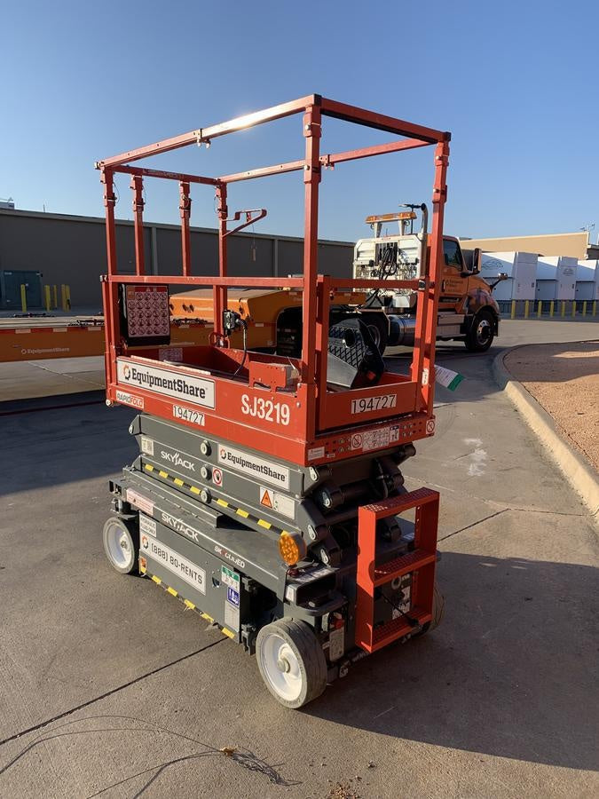 2021 SKYJACK SJ3219