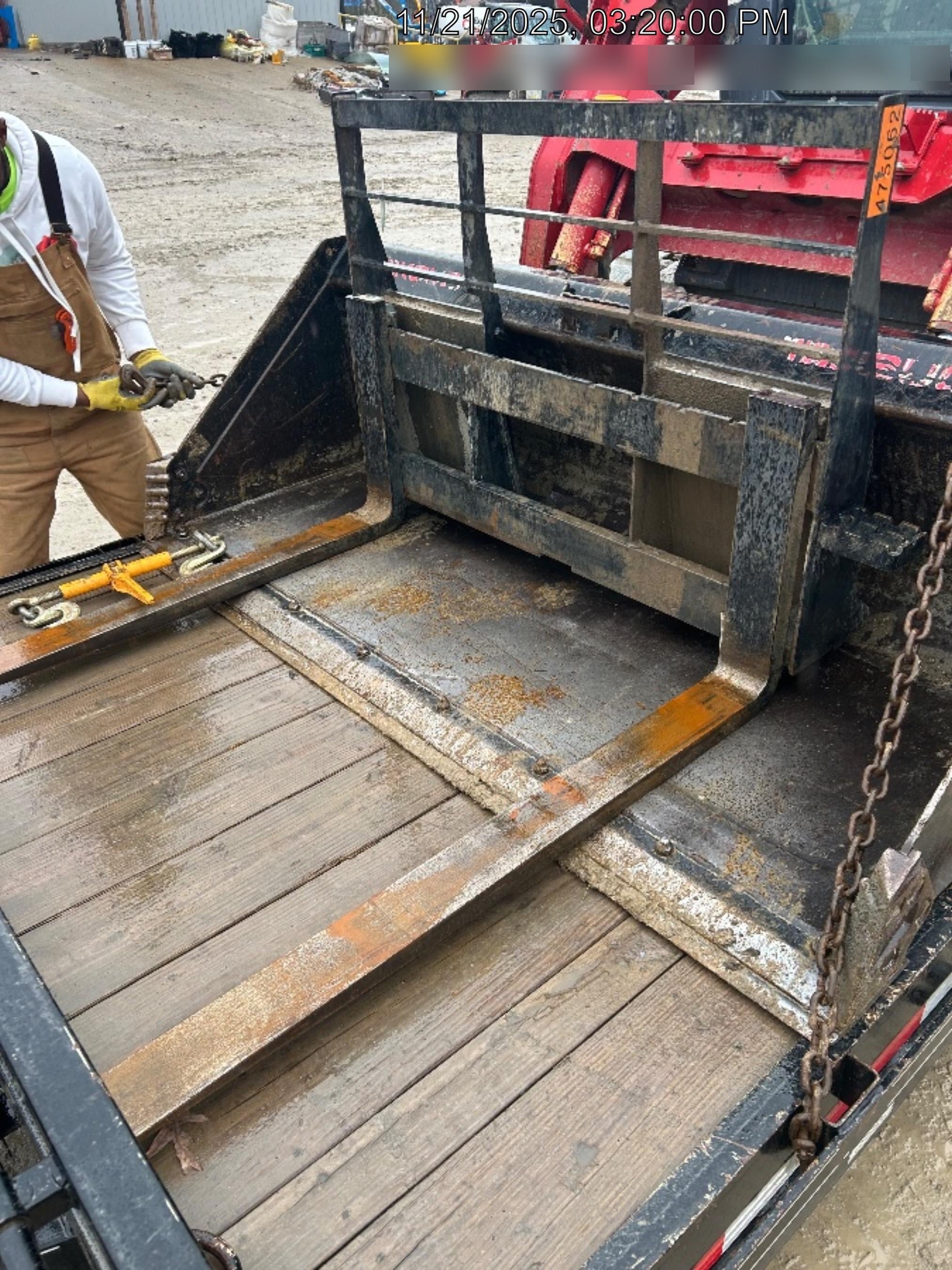 2024 ARROW MATERIAL HANDLING 48" Pallet Forks - Arrow