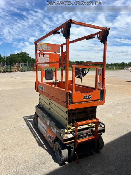2021 JLG ES1932