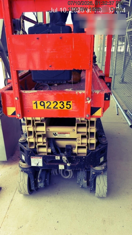 2021 JLG ES1932