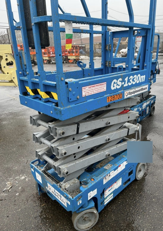 2021 GENIE GS-1330m