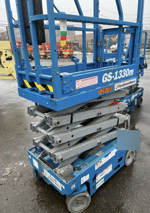 2021 GENIE GS-1330m