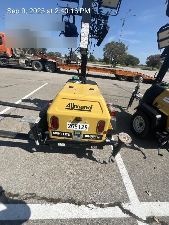 2022 Allmand NLV3GR (4) LED Light Fixture 350W, 23' Vertical Mast, 3kW Prime, Towable, ES Decals, T3