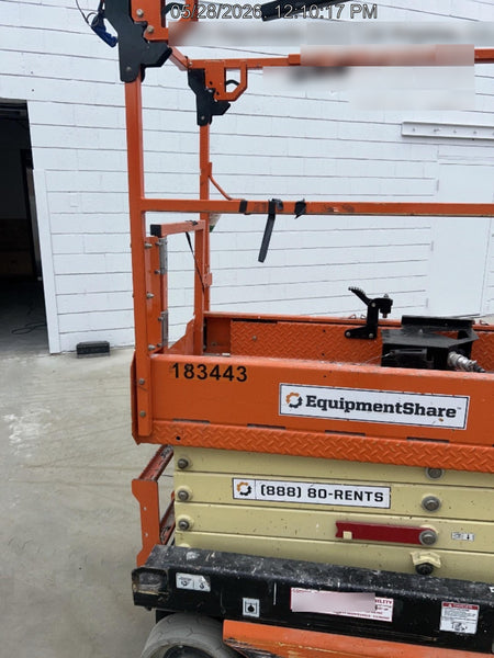 2021 JLG ES1932
