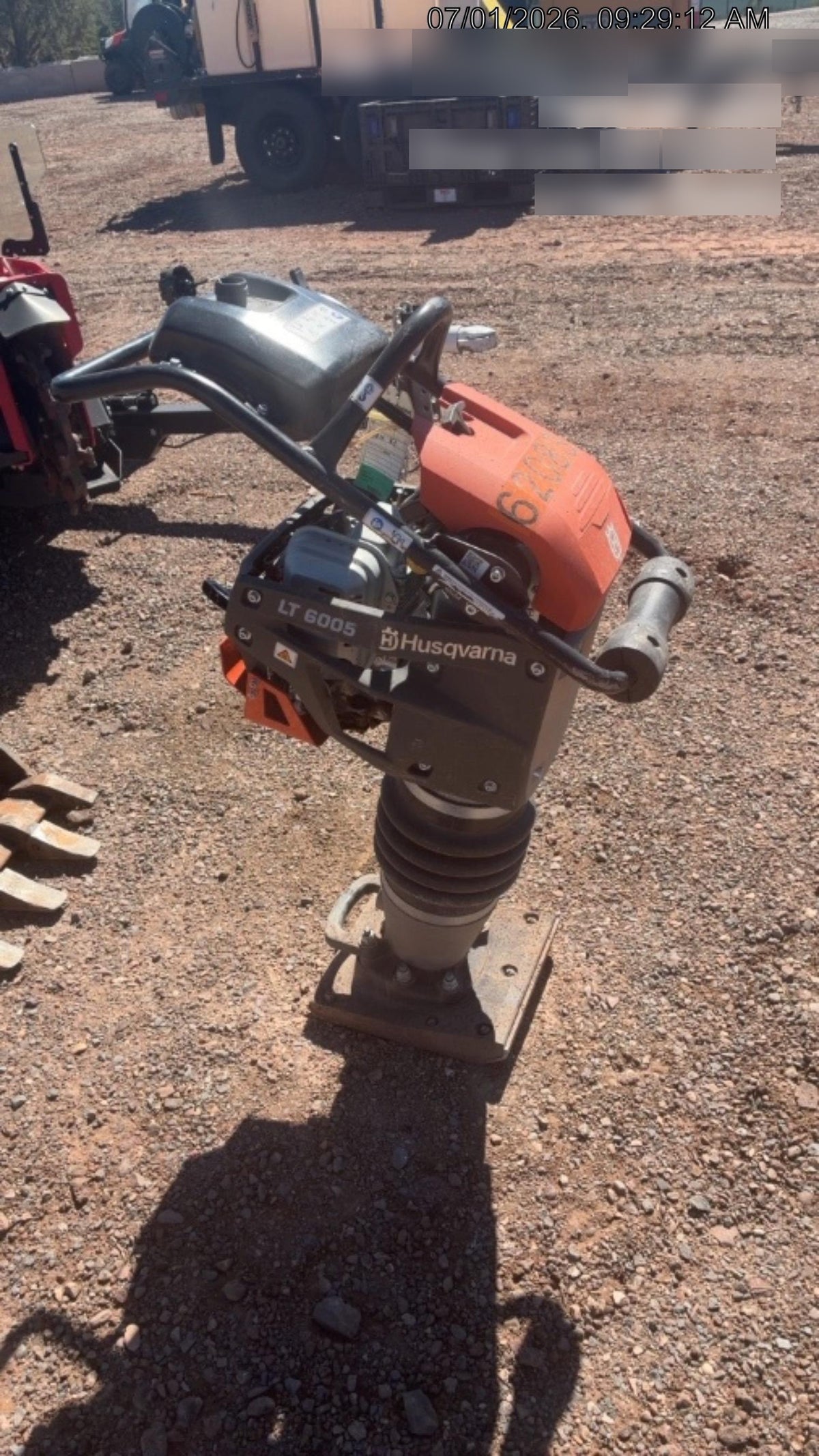 2025 HUSQVARNA LT6005