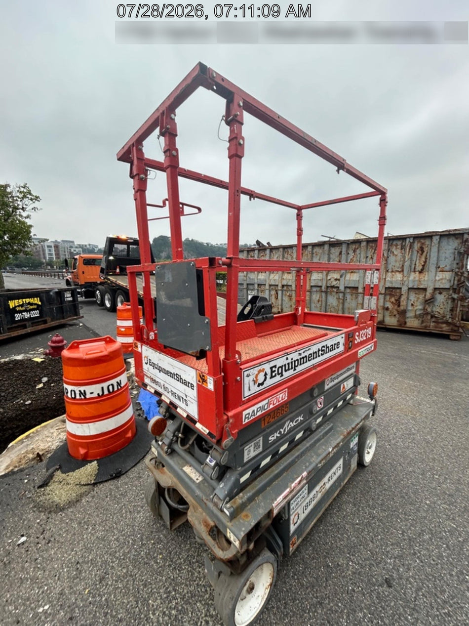 2021 SKYJACK SJ3219