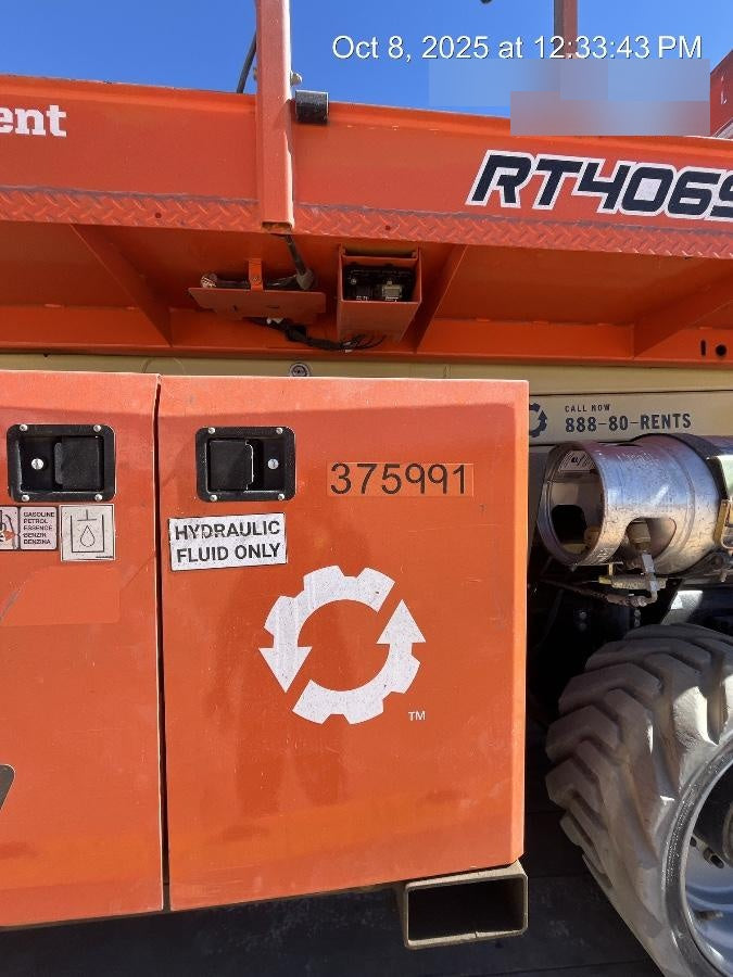 2023 JLG RT4069