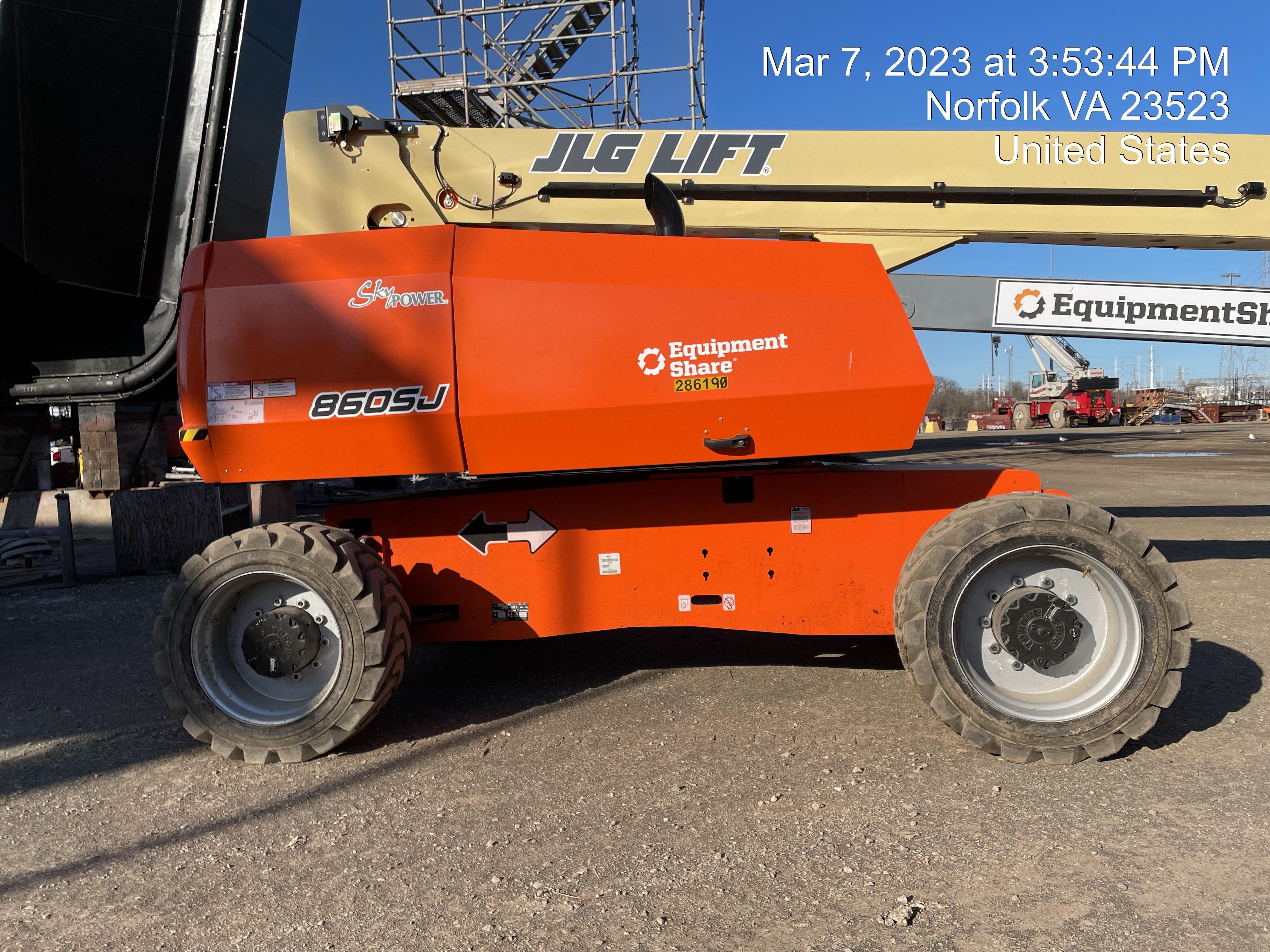 2023 JLG 860SJ
