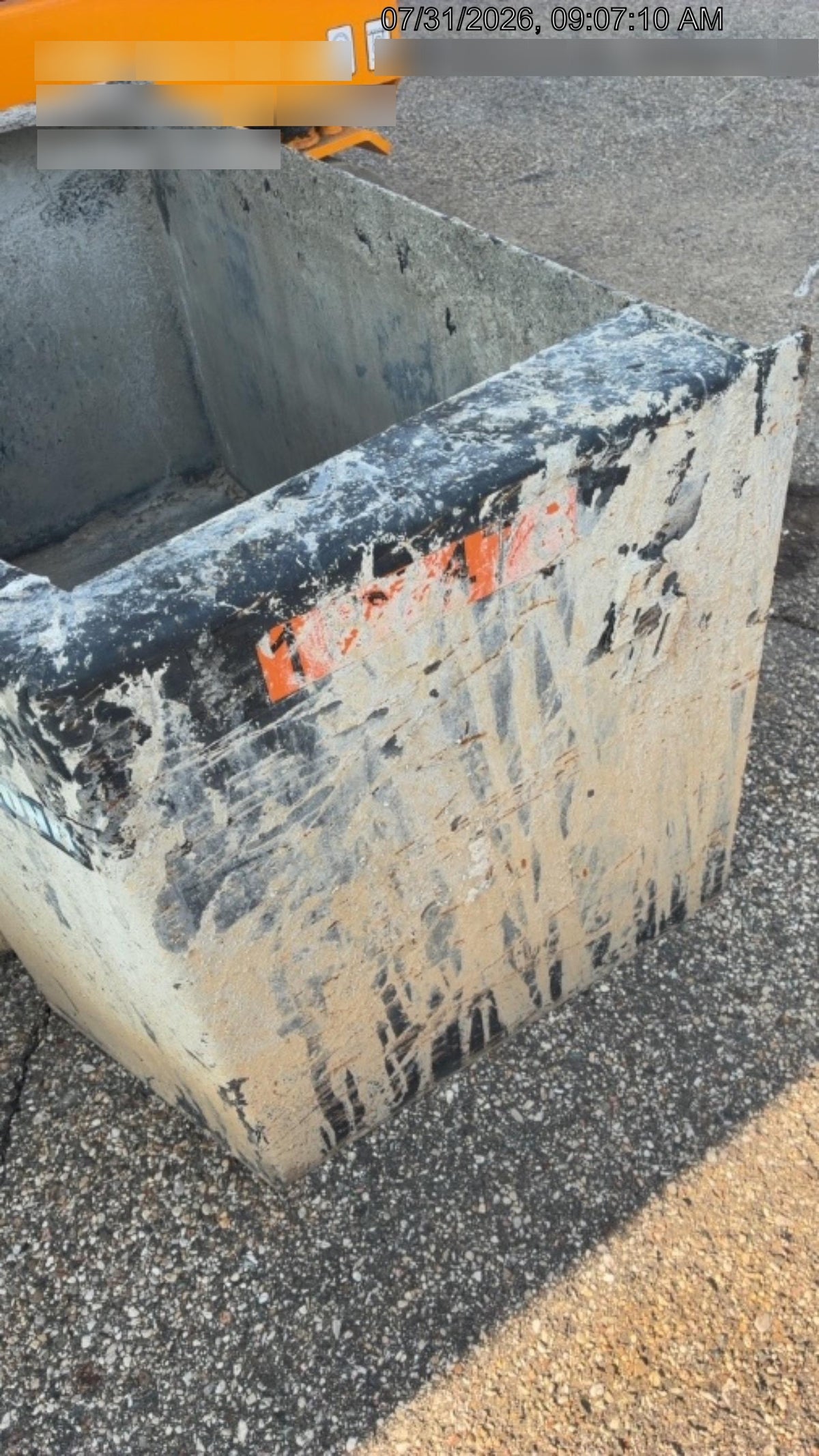 2021 BLUE DIAMOND 1/2 yd Concrete Bucket - Blue Diamond
