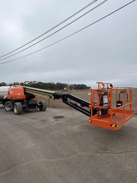 2025 JLG 660SJ