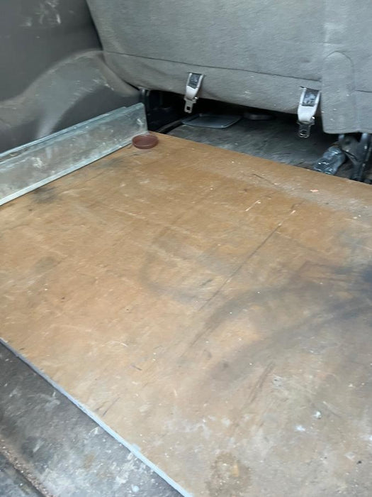 2023 CHEVROLET Express Van - Rental