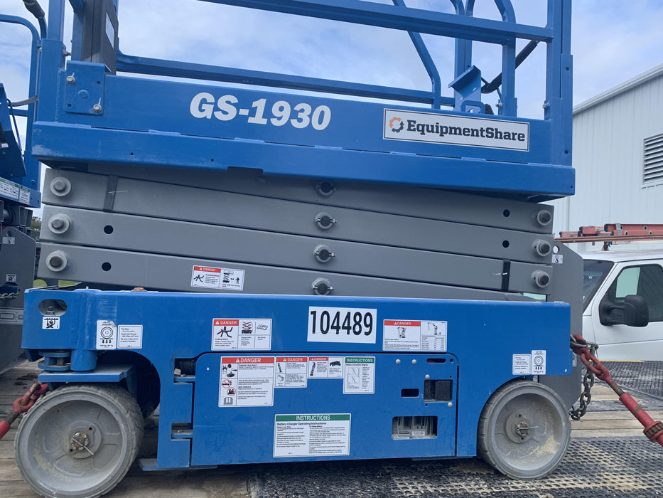 2020 Genie GS-1930 Fixed rails with chain entry gate - Pre A92.20