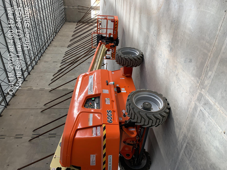 2020 JLG 600S