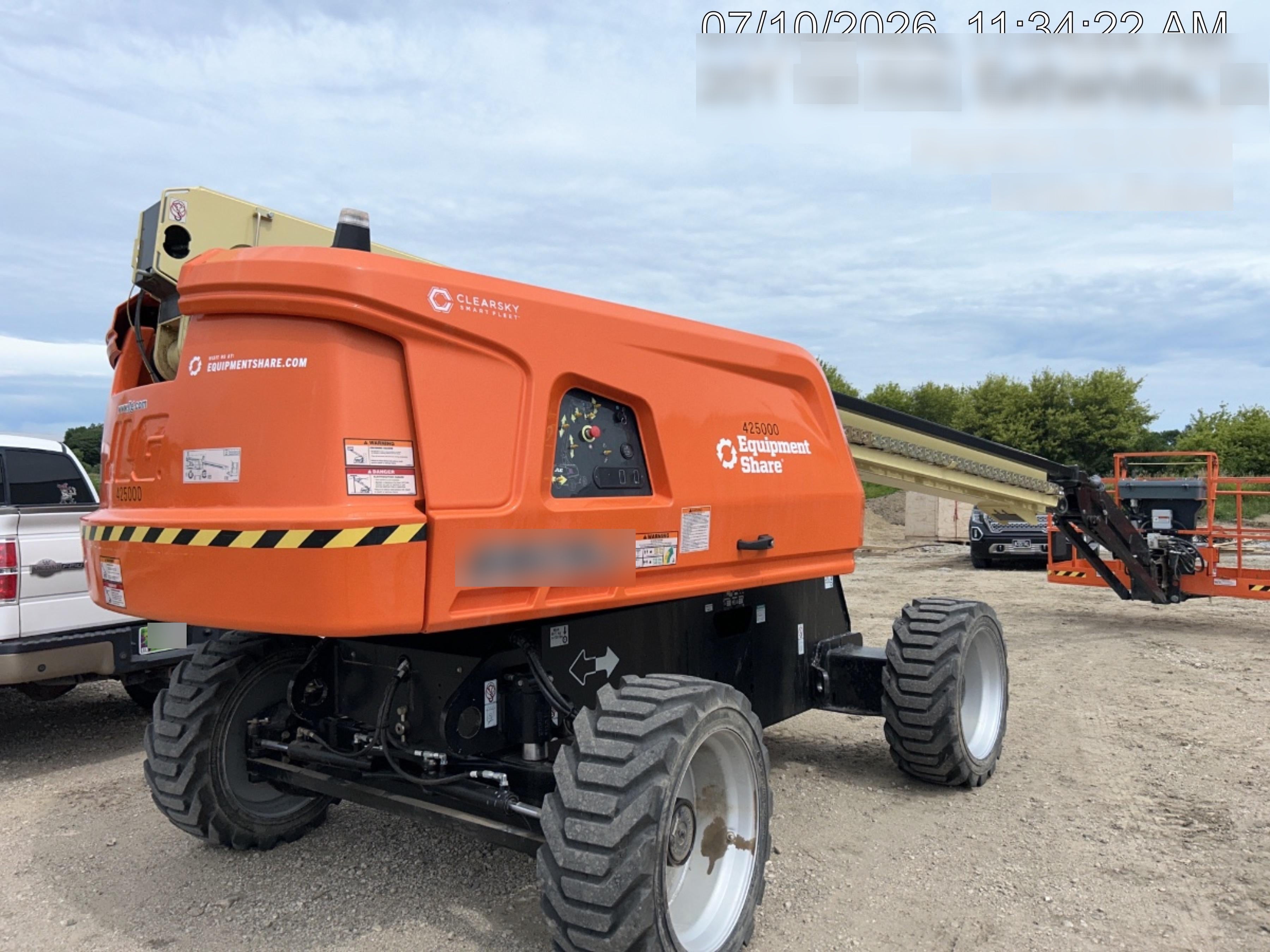 2024 JLG 660SJ