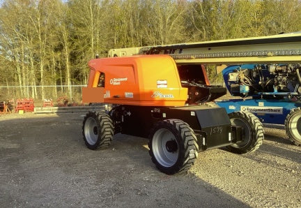 2023 JLG 660SJ