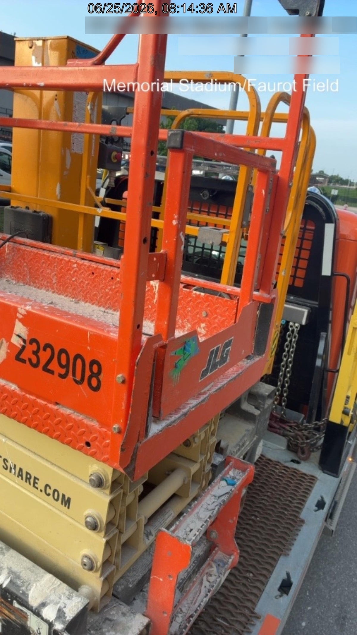 2022 JLG ES1932