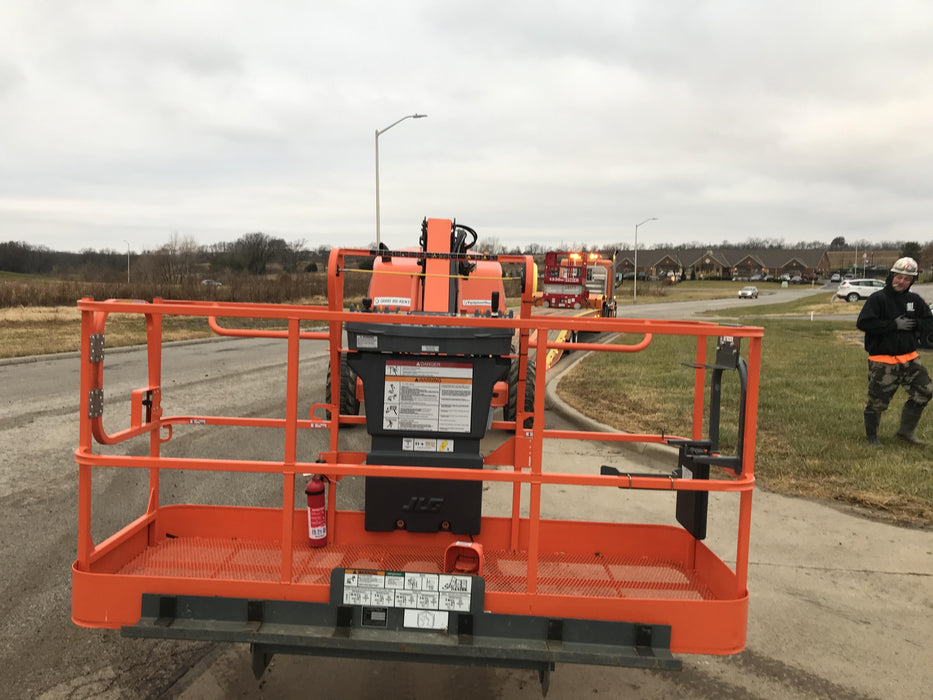 2019 JLG 460SJ