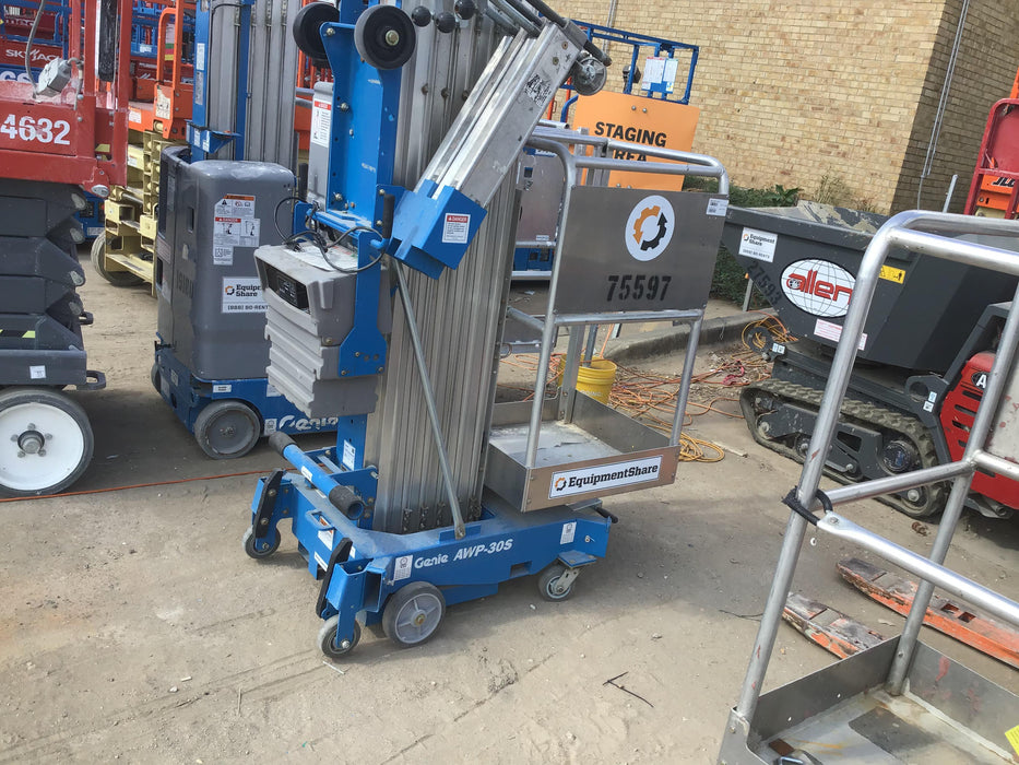 2019 GENIE AWP-30S