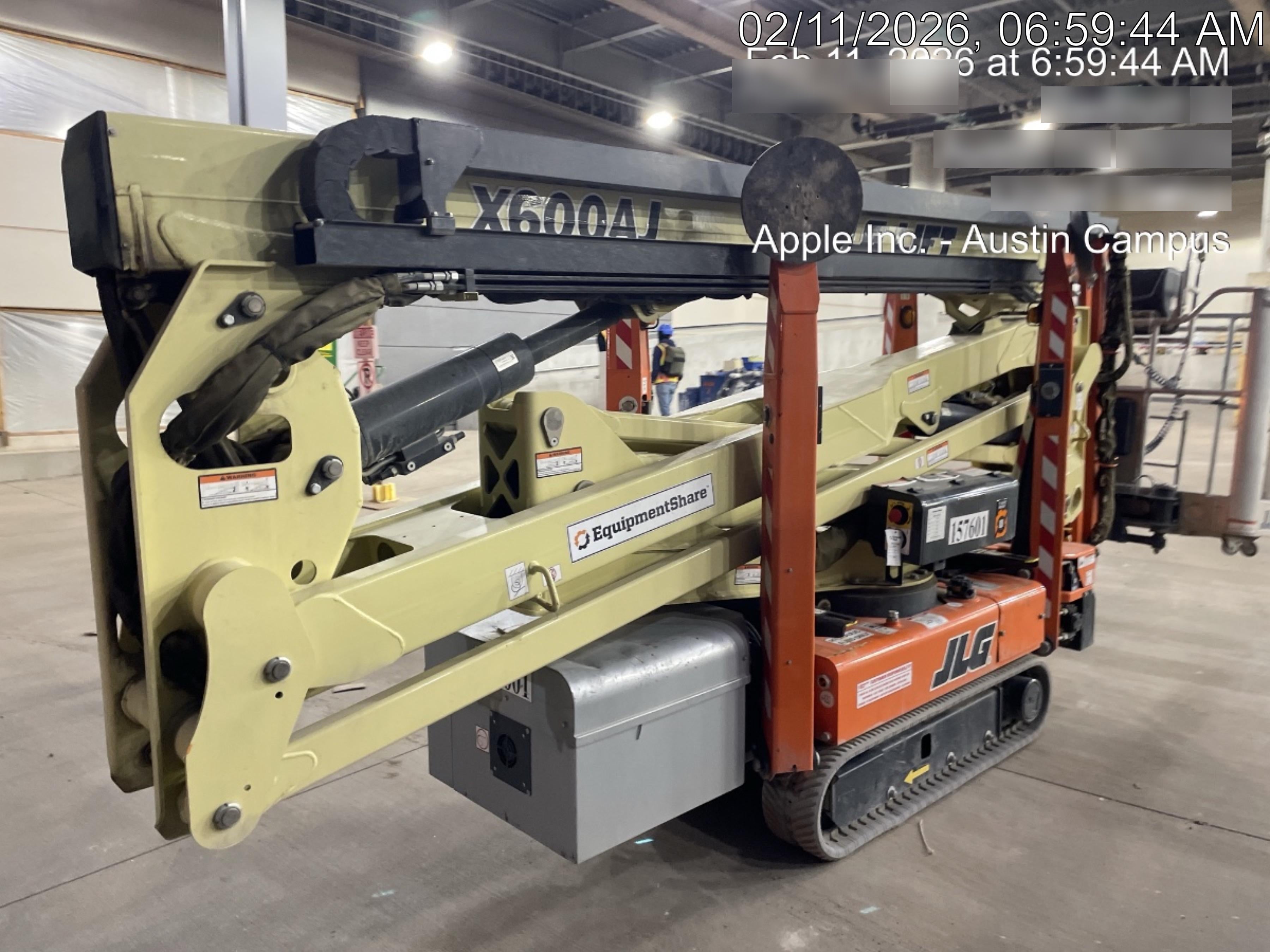 2021 JLG X600AJ