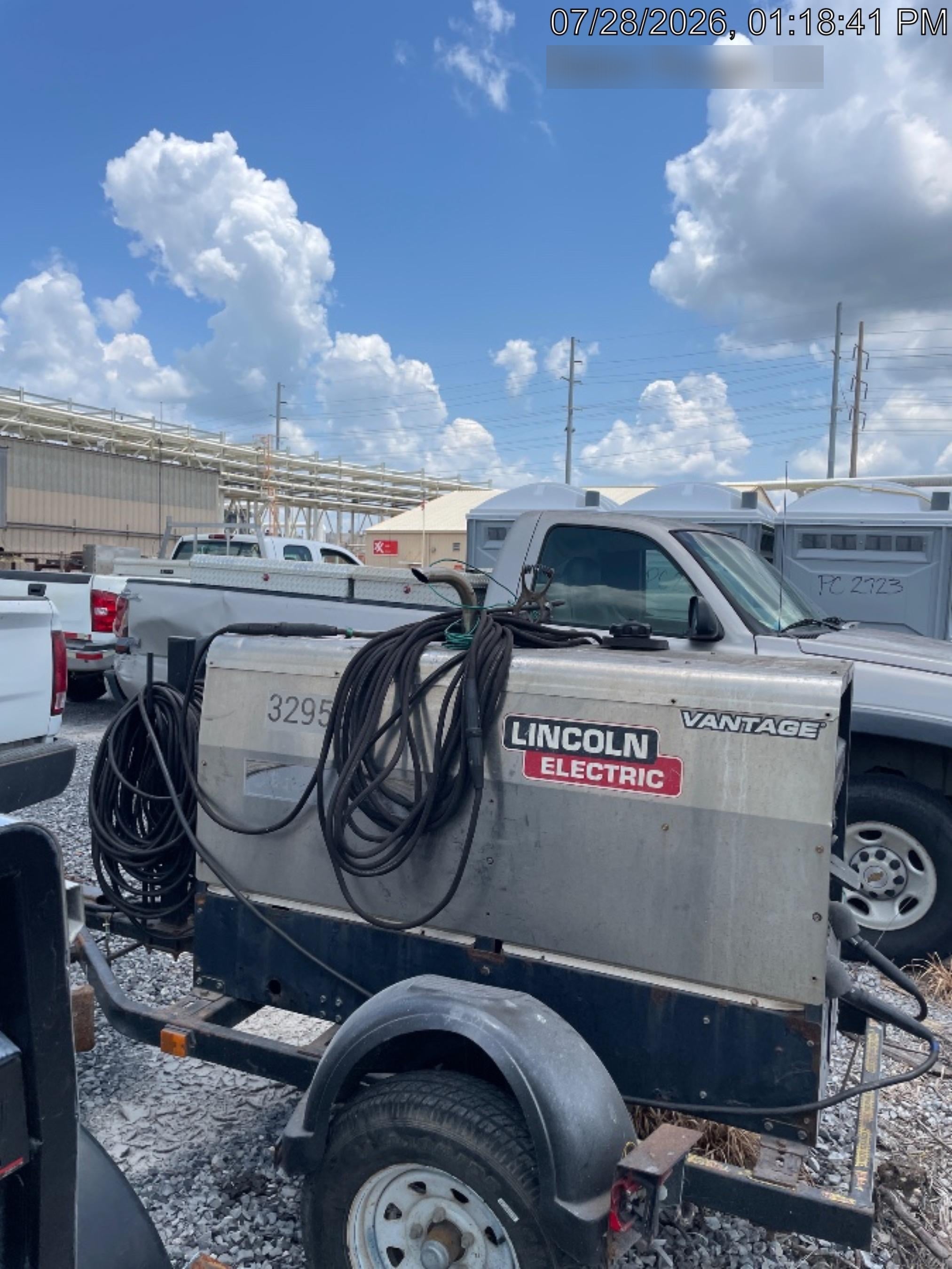 2019 Lincoln Electric Vantage 322 Welder Ready-Pak 3, Two wheel trailer, Fender and Light kit, Cable Rack