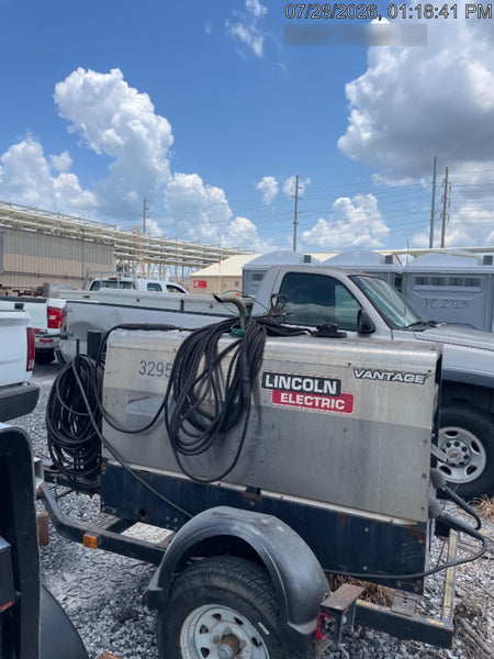 2019 Lincoln Electric Vantage 322 Welder Ready-Pak 3, Two wheel trailer, Fender and Light kit, Cable Rack