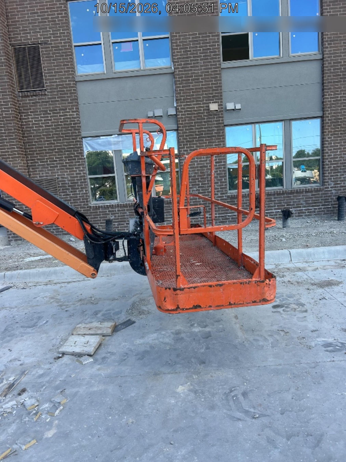 2016 JLG 660SJ