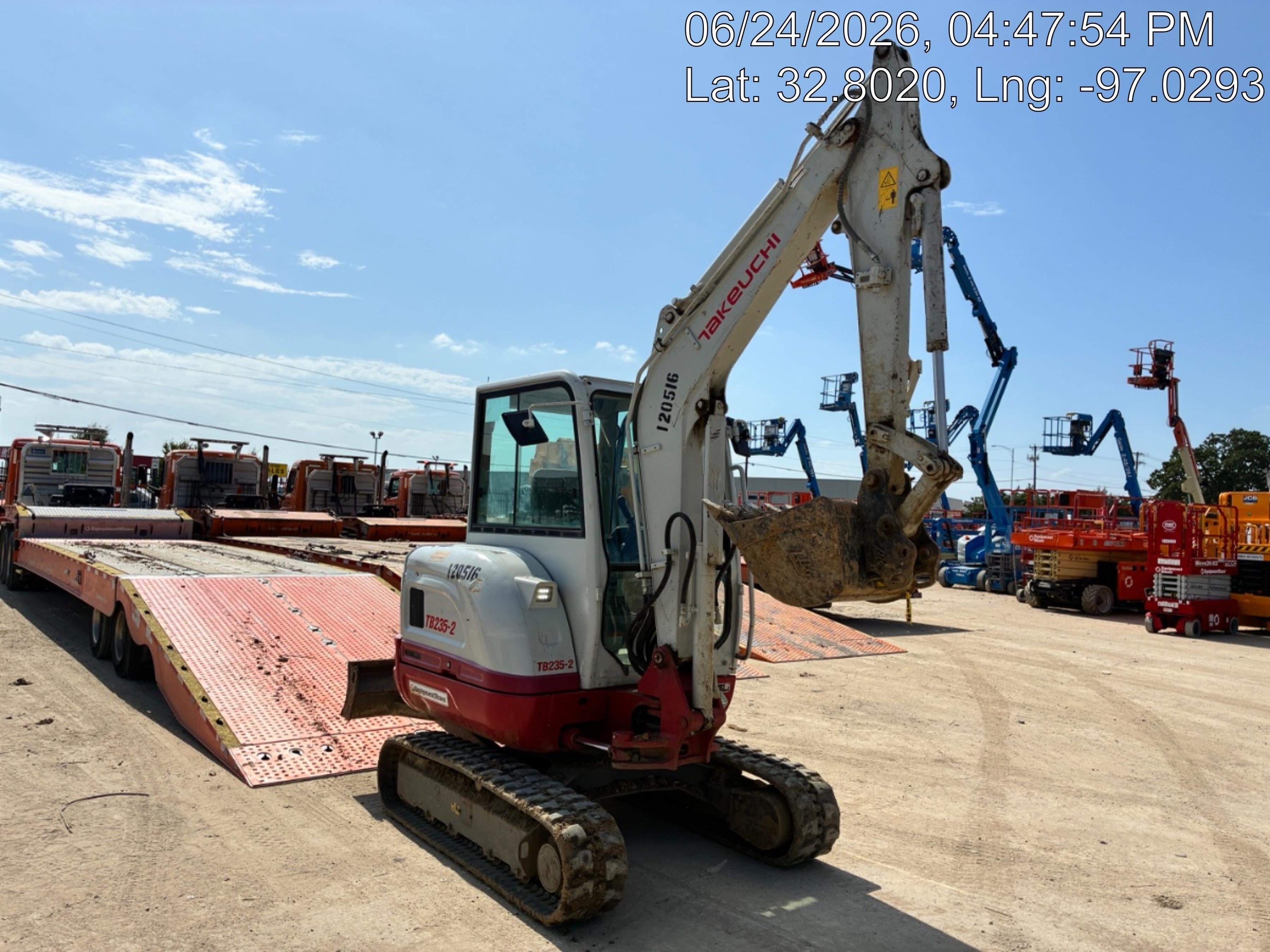2020 TAKEUCHI TB-235-2CR