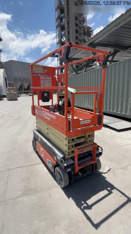 2022 JLG ES1932