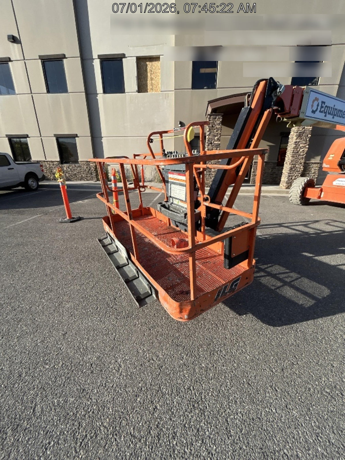 2020 JLG 660SJ