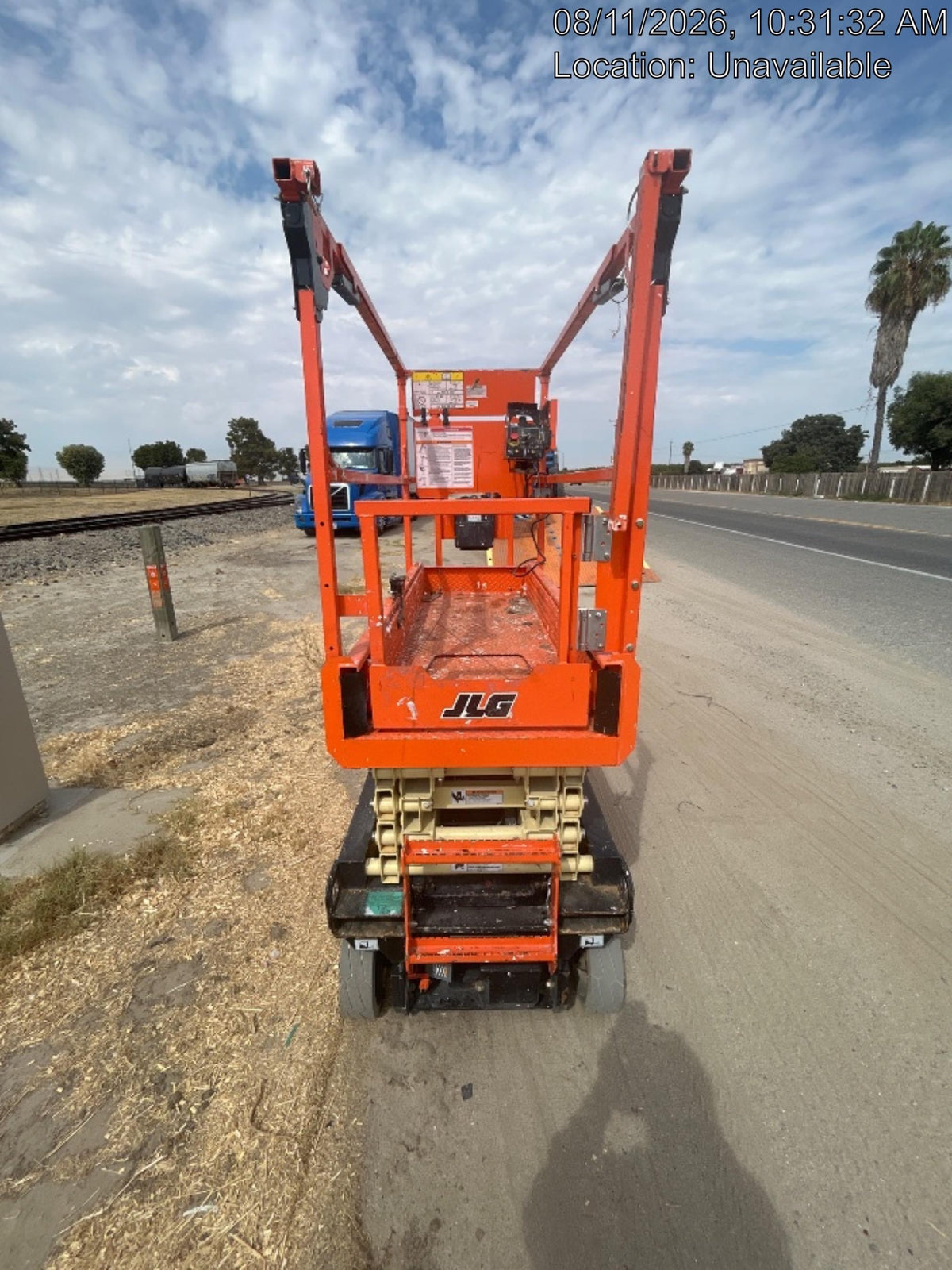 2023 JLG ES1932