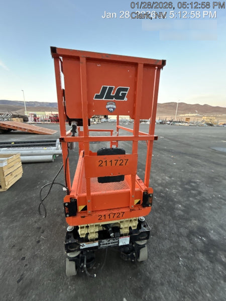 2022 JLG ES1330L