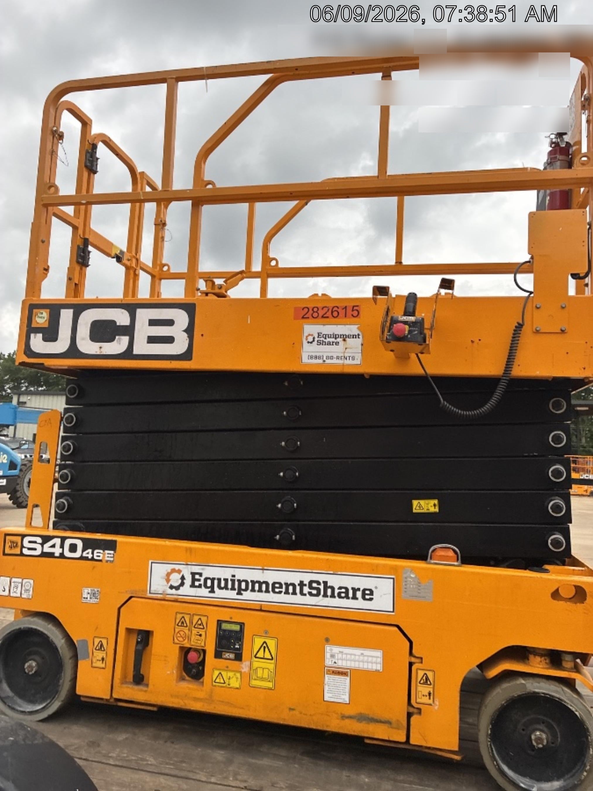 2023 JCB S4046E