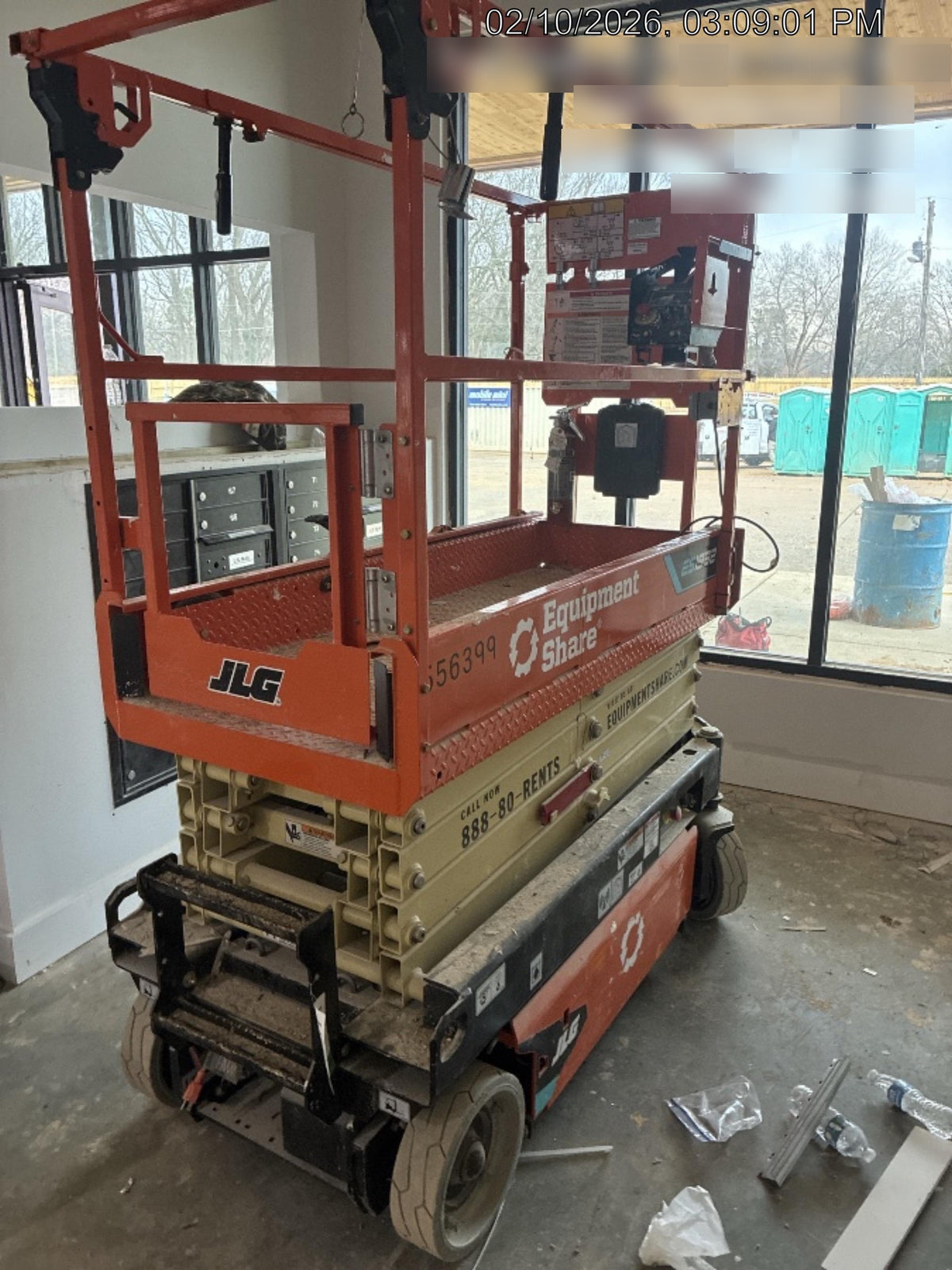 2025 JLG ES1932
