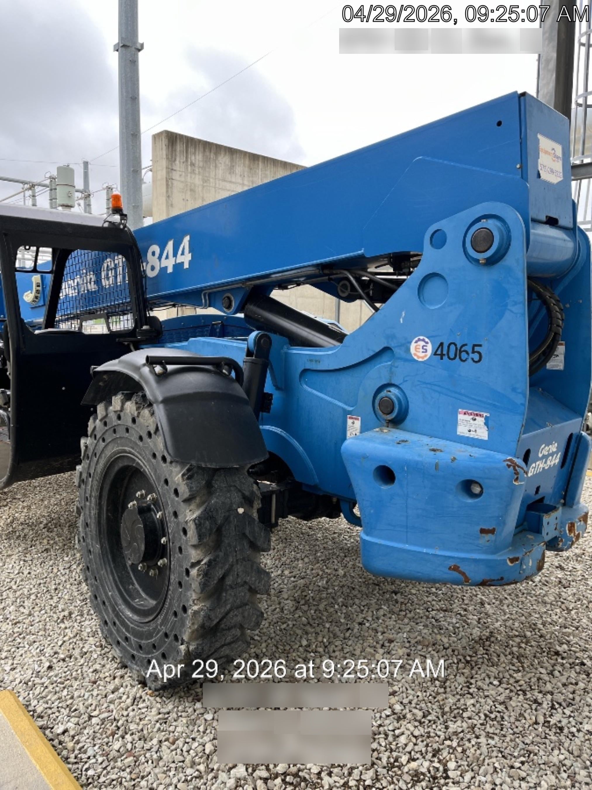2016 Genie GTH-844 Genie GTH 844, Solid Tires, 60" carriage, Open ROPS