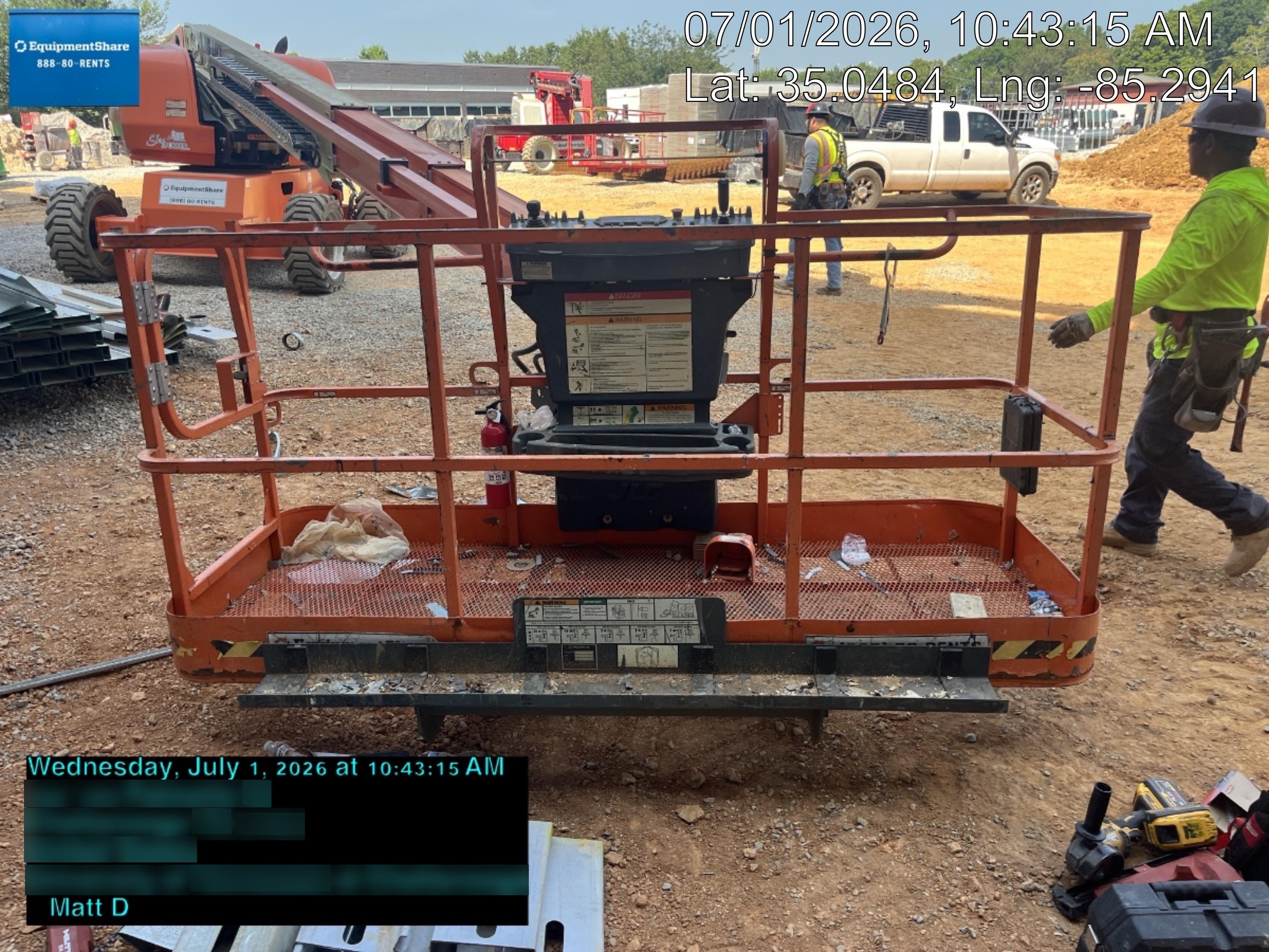 2021 JLG 600S