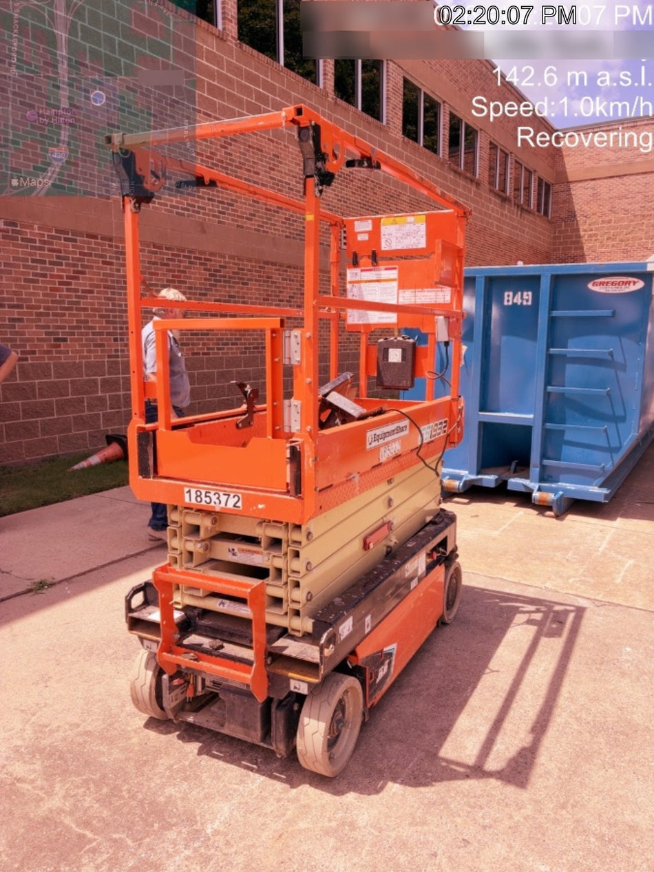 2021 JLG ES1932