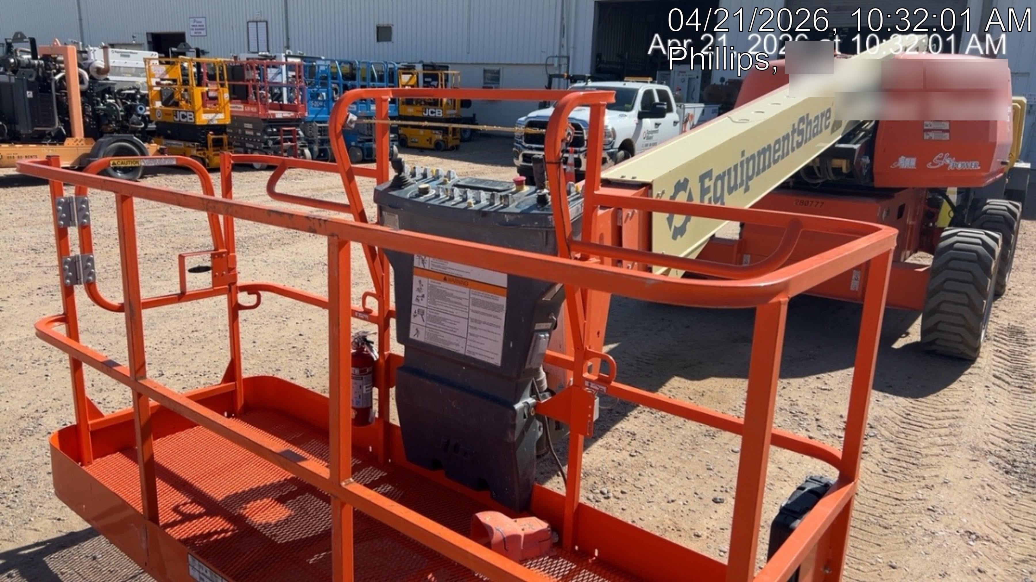 2022 JLG 600S
