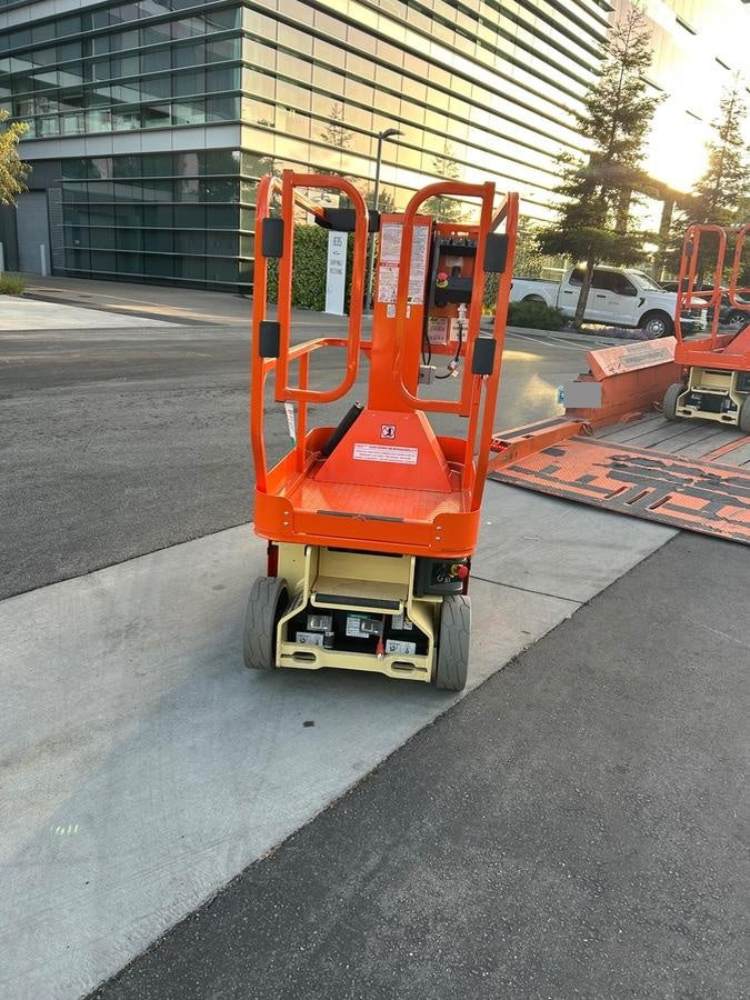 2024 JLG 1230ES