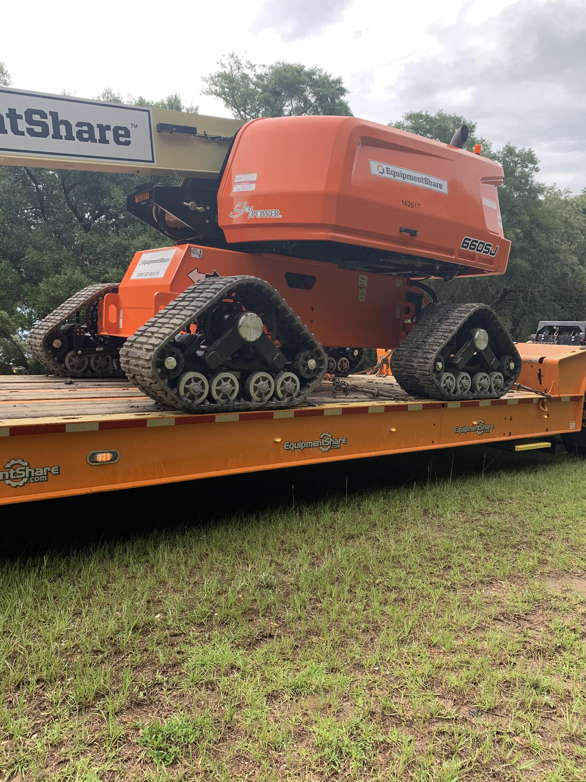 2021 JLG 660SJ Quad Track