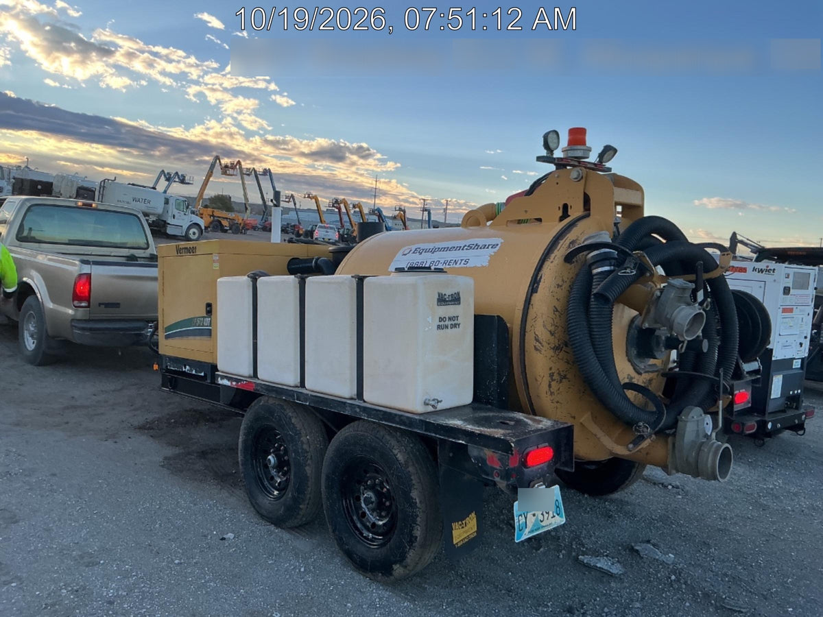 2021 Vac-Tron LP573XDT 500 Gallon Debris Tank w/ Hydraulic Tilt, two (2) 100 Gallon Water Tanks, Low Profile Torsion Axles (12,000 GVWR)