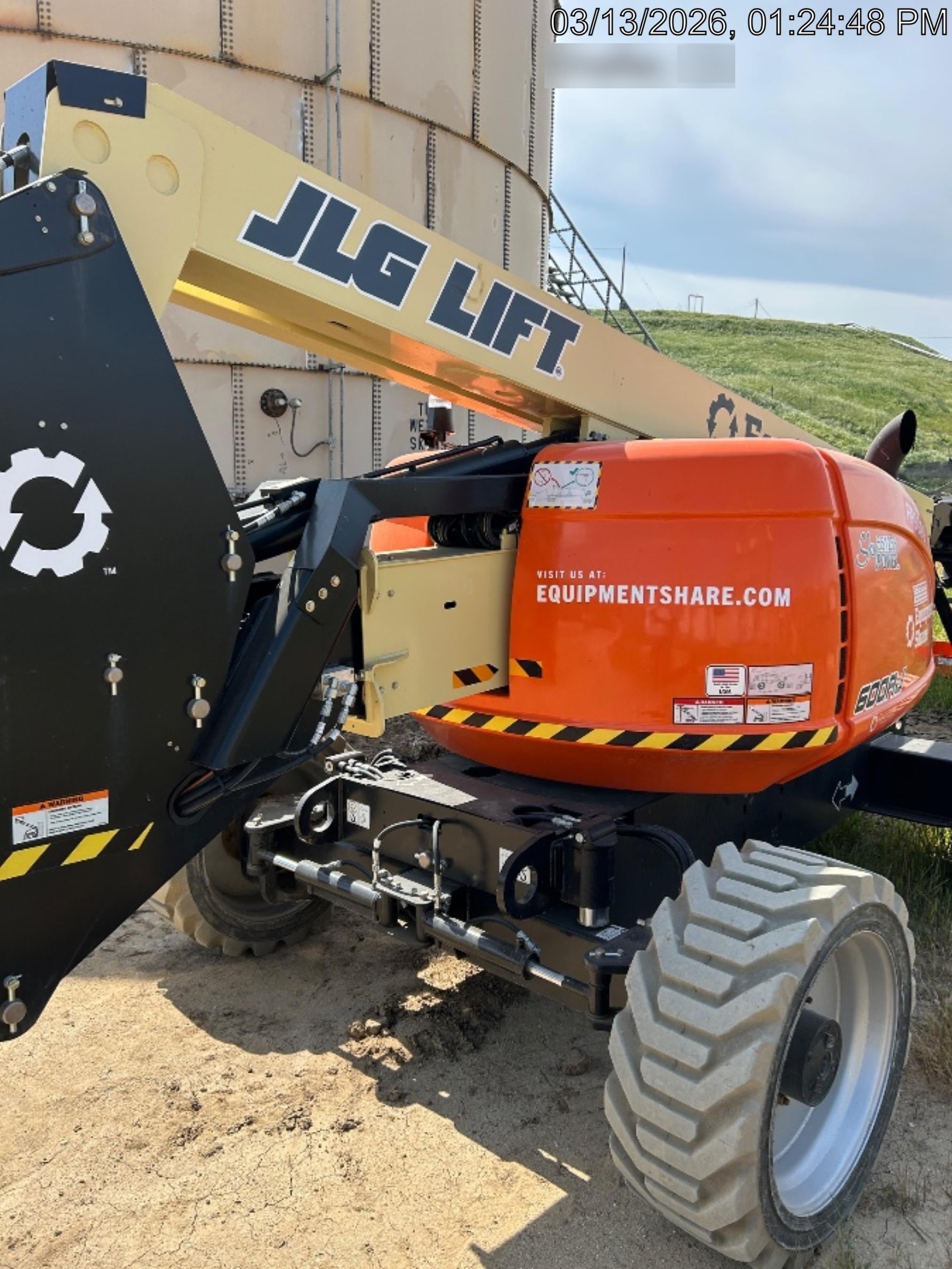 2025 JLG 600AJ