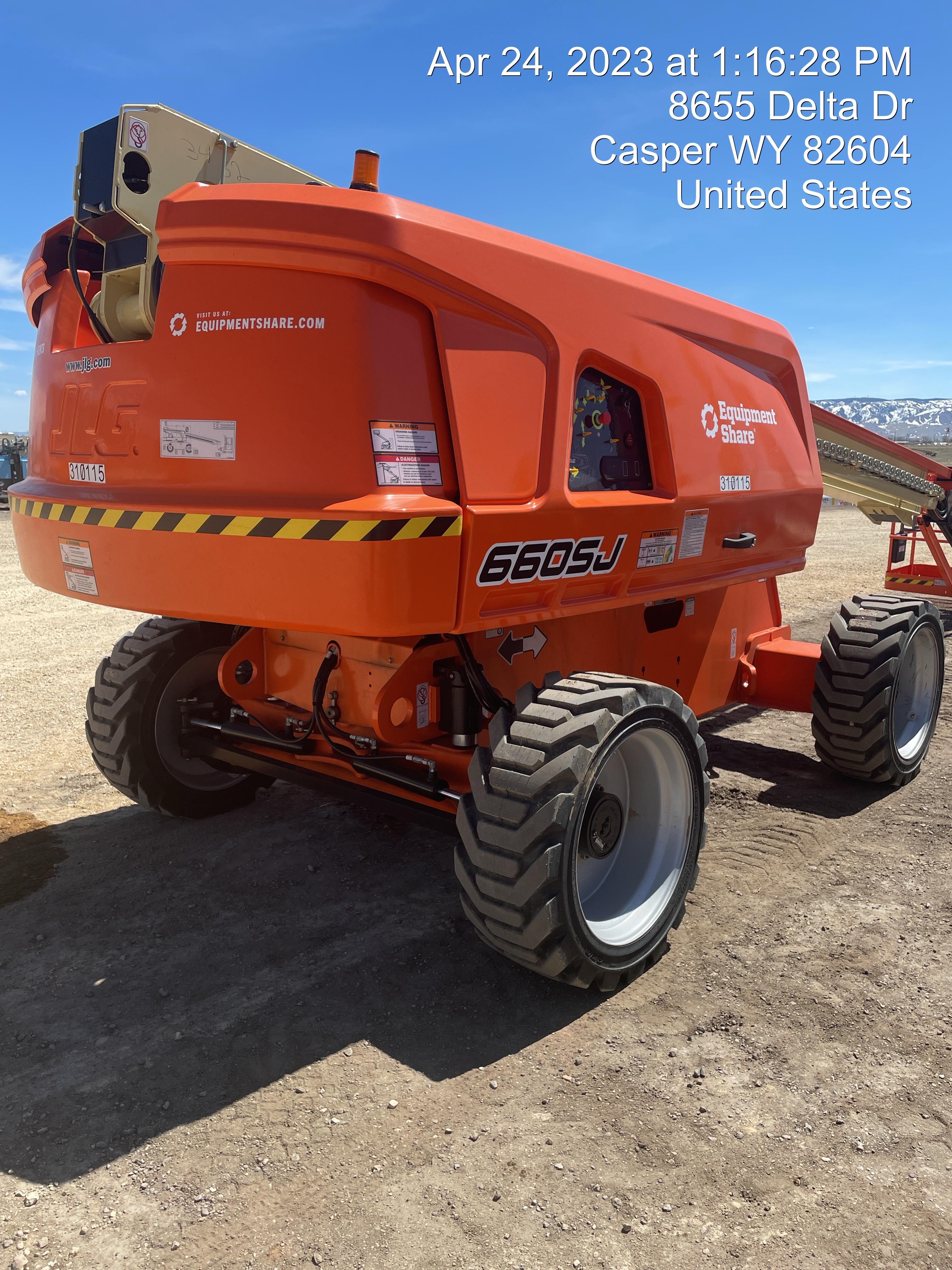 2023 JLG 660SJ