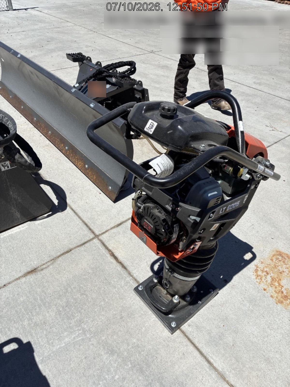 2025 HUSQVARNA LT6005
